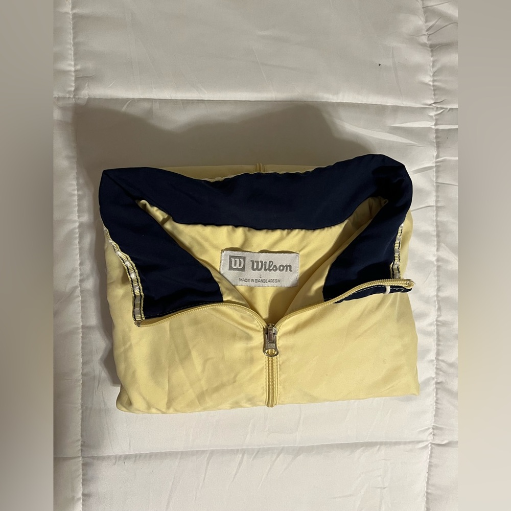 Super cool vintage pale yellow Wilson jacket, women’s large, no stains or holes.